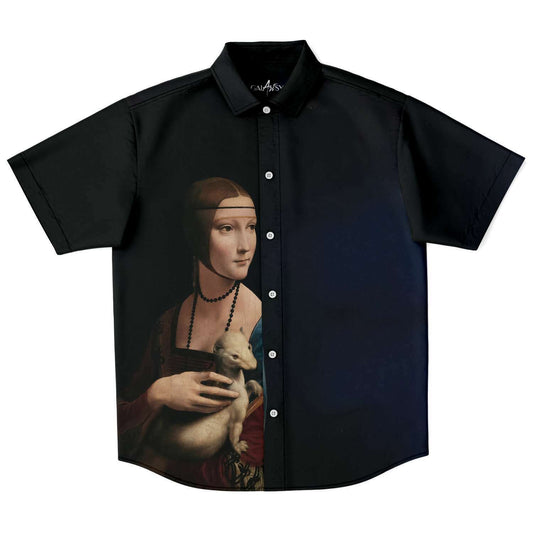 Dame de Léonard de Vinci avec une chemise à boutons Ermin