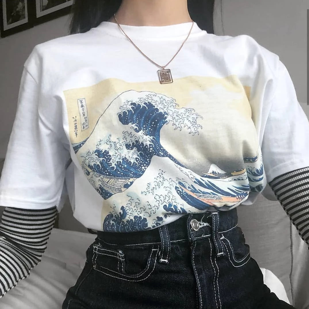 The great wave off kanagawa t-shirt