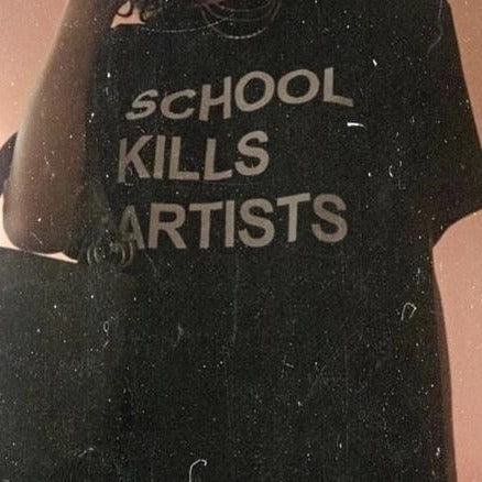 La escuela mata a los artistas camiseta