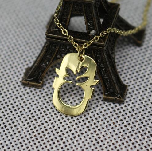 Magritte necklace